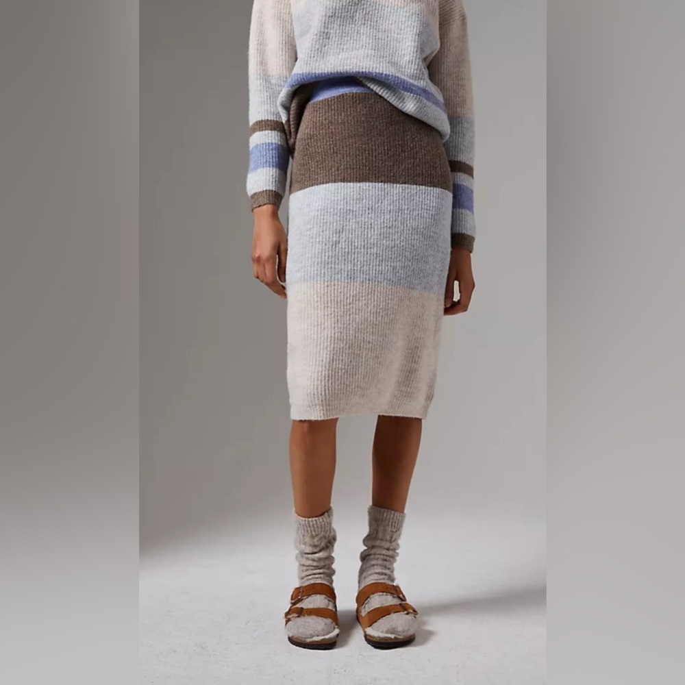 Anthropologie Flat White Lynette Sweater Skirt Size M